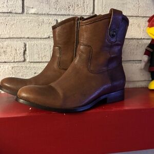 Frye Ankle Boots 9.5B